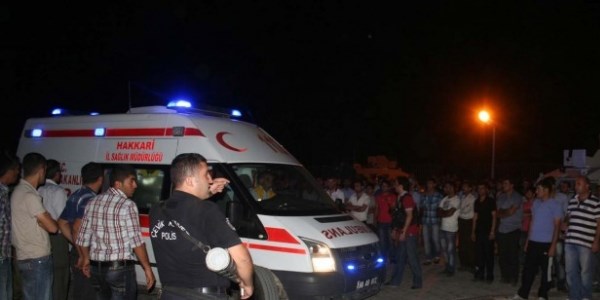 Yüksekova'da çıkan olaylarda 2 kişi hayatını kaybetti