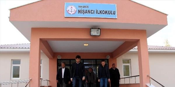 Köylere yüksek standartta 40 yeni derslik