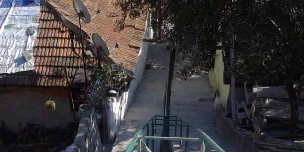 İzmit'te 30 sokakta merdiven çalışması yapıldı