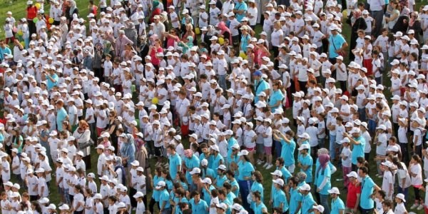 Kocaeli Belediyesi spor okullarına büyük önem veriyor