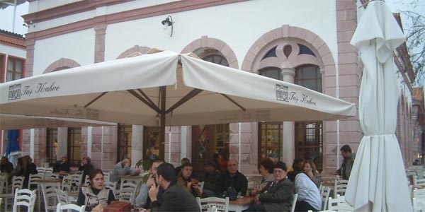 Ayvalık'a 200 yıllık taş kahve