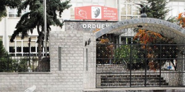 'Konuşan' paşalara orduevi yasağı iddiası