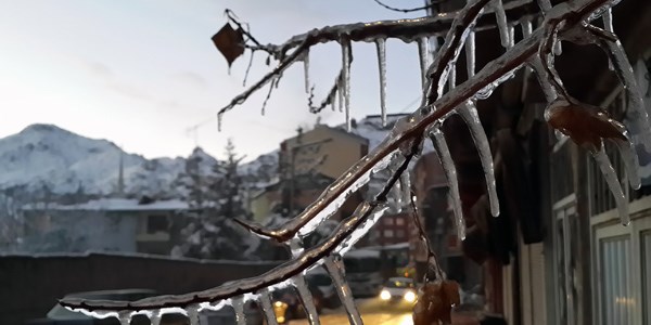 Gümüşhane buz tuttu