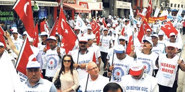 Sendikada vurgun, işçilerin milyonlarını hesaplarına geçirdiler
