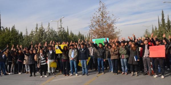 Mersin niversitesi'nde Yksekova protestosu