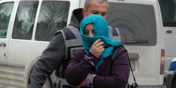Eskişehir'de hırsızlık yaptığı iddia edilen 2 kişi yakalandı