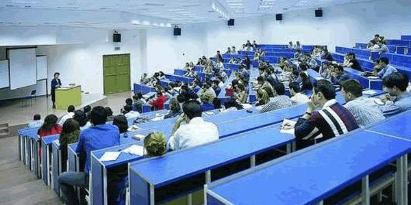 Rektörler: 'Sınırsız öğrencilik' kalitemizi düşürüyor