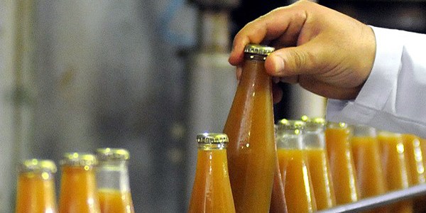 Saf meyve suyuna şeker eklemeye son