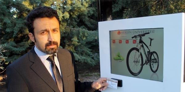 Üniversitede bisikletli seyahat
