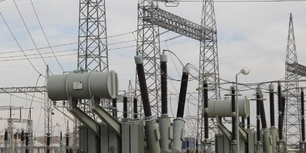 Şanlıurfa'da elektrik kesintilerine tepki