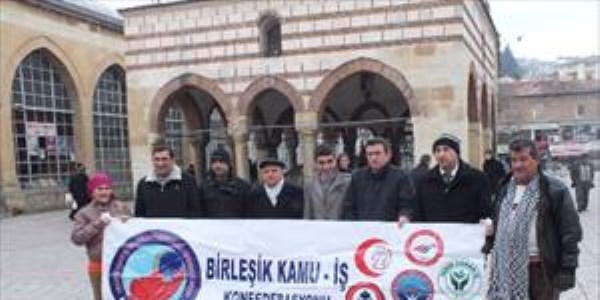 Eğitim-İş, bütçe tasarısını protesto etti