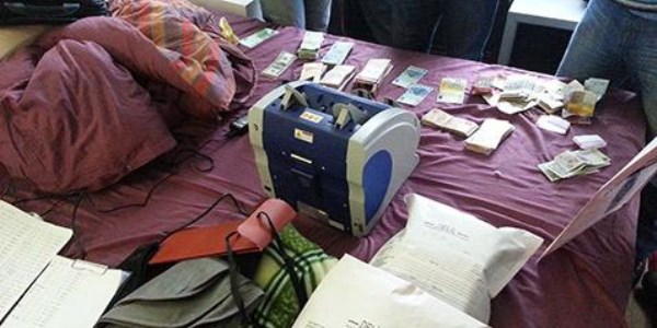 Barış Güler'in evindeki aramada para sayma makinası