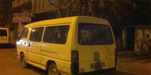 Şüpheli midibüs polisi harekete geçirdi