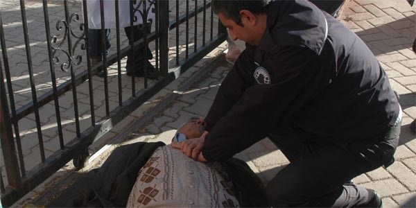 Polis memurunun hayata döndürme çabası