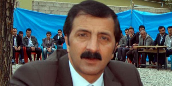 Ak Parti İlçe başkanı gözaltına alındı