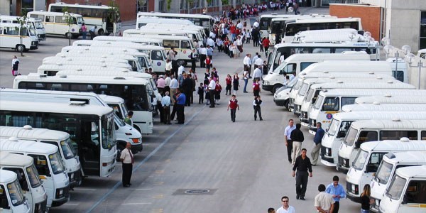 MEB, 1 milyon 210 bin 615 öğrenciyi taşıdı