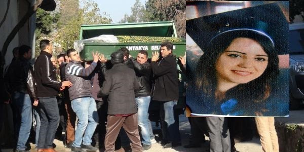 Kaza kurbanı üniversiteli Ebru, toprağa verildi
