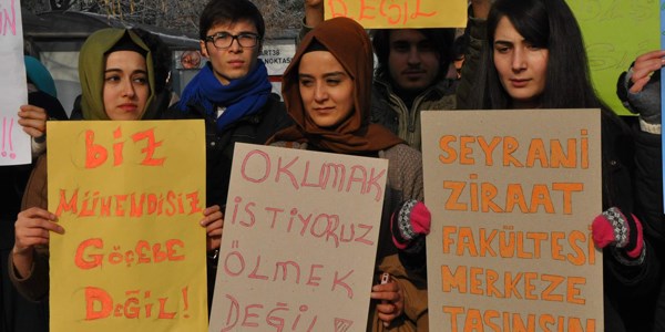 Ziraat Fakültesi öğrencilerinden eylem
