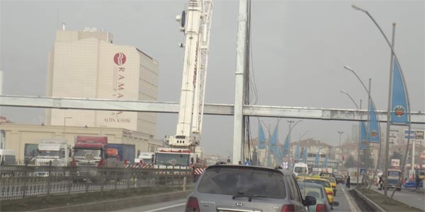Yeni hastane önüne üstgeçit bitmek üzere