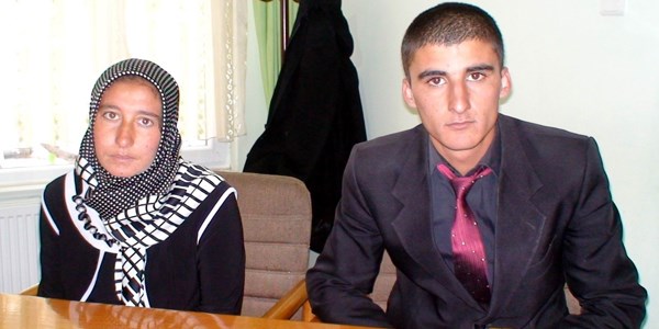 Ayaz bebeğin anne ve babasına resmi nikah
