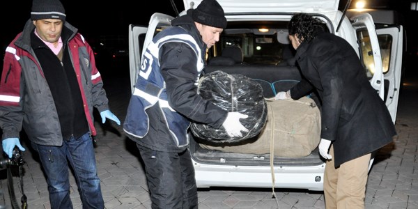 Filmleri aratmayan kovalamacada 50 kilo esrar ele geçirildi