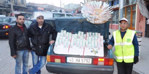 Kırkağaç'ta yılbaşı biletlerine yoğun ilgi