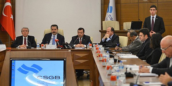 Asgari ücret komisyonu yarına ertelendi