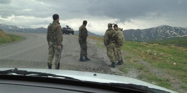 Görevi başındaki askere araba çarptı: 1 şehit