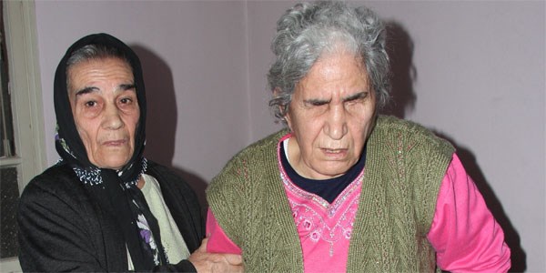 Görmeyen felçli kadının maaş çilesi