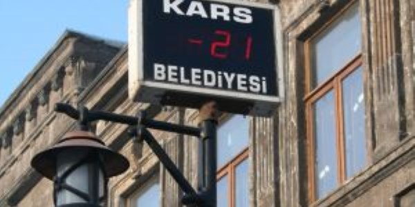 Kars'ta soğuk hava etkisini sürdürüyor