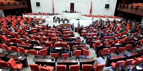 Tutuklu vekiller için komisyon kuruldu