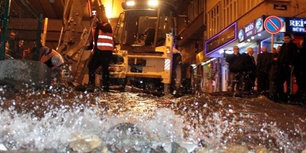 Su taşkını sorun yarattı
