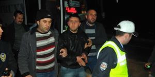 Cezaevi firarisi otobüste yakalandı