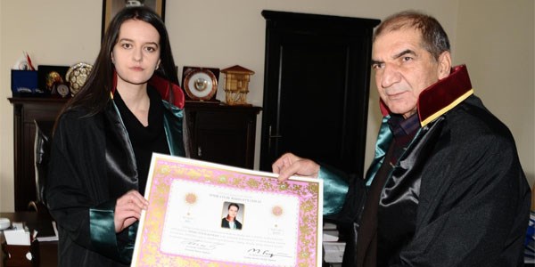 Genç avukata ruhsat ve yemin töreni