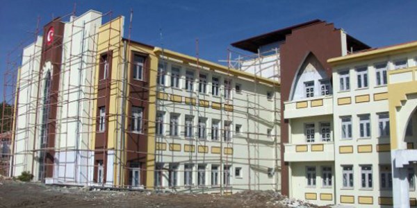 Okullara 10 yılda 205 bin derslik eklendi