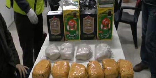 Çay paketlerinde 5 kilo eroin çıktı
