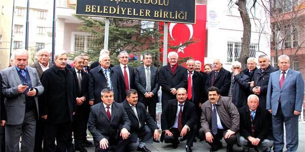 İABB 'nin yenilenen binası Günaydın'la açıldı