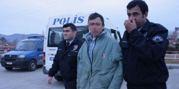 Av tüfeğiyle saldırdığı emniyette polisi yaralayan zanlı tutuklandı