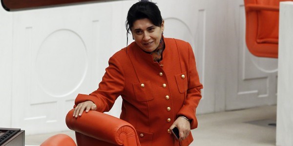 Yargıtay Zana'nın 10 yıllık hapis cezasını bozdu