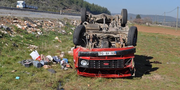 Yatağan'da trafik kazası: 1'i ağır 2 yaralı