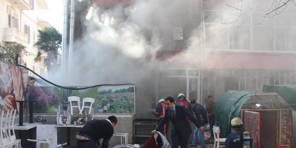 Kadıköy'de yangın paniği