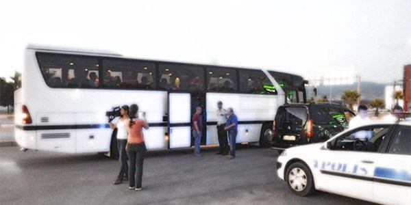 Mühimmat yüklü iki otobüs yakalandı iddiası