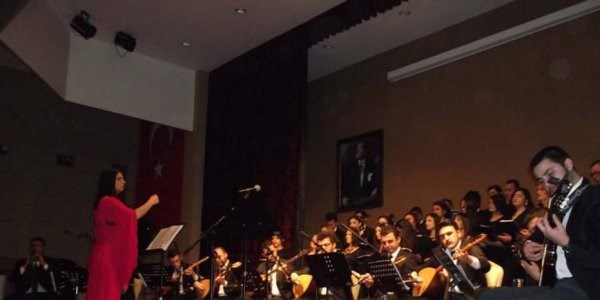 Büyükşehir konservatuvarı türkülerle coşturdu