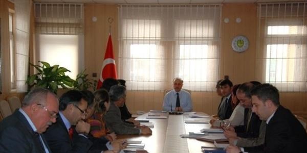 Vali Azizoğlu 'kurslar açalım, insanımız meslek edinsin'
