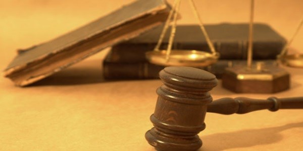 Müdür öğrencinin yüzünde sigara söndürdü iddiası