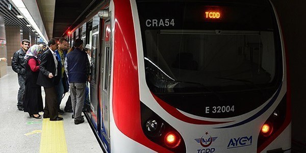 Marmaray'la taşınan yolcu sayısı 10 milyona yaklaştı