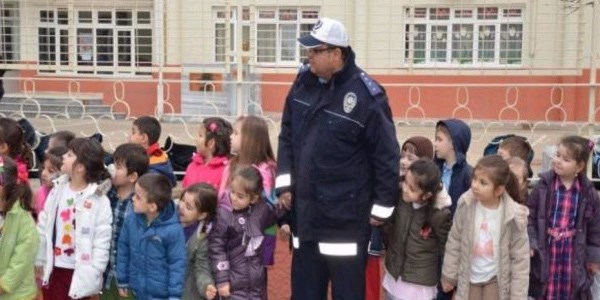 Kırklareli'de öğrencilere uygulamalı trafik eğitimi