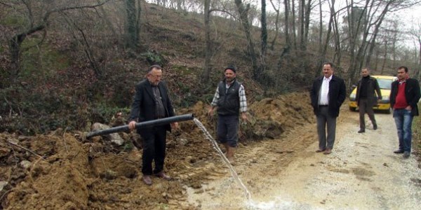 Akçakoca'da köylere semt sahaları yapılıyor