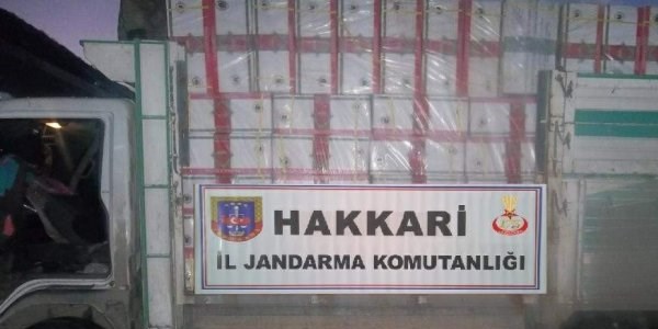 Hakkari'de 3 ton kaçak çay ele geçirildi