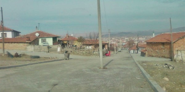 'Yol ortası'ndaki direk şaşırtıyor